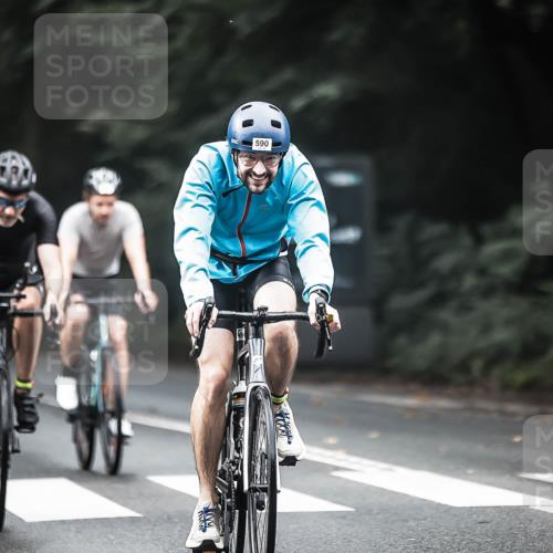 13.09.2026 - Stadtparktriathlon H.Heesch http://msf.ph/oto/10351931 13.09.2026 11:06:01 Radfahren 476, 559, 590, 605, 621, 686 meine-sportfotos.de