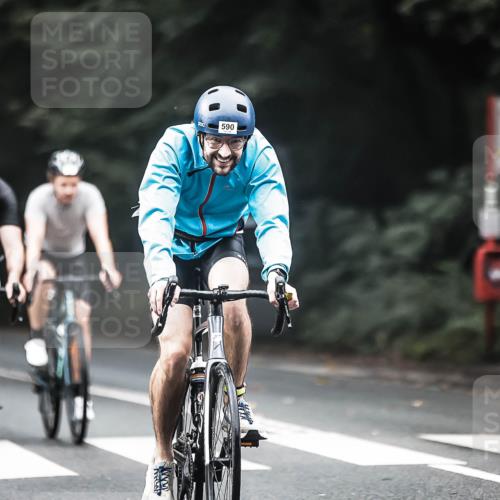 13.09.2026 - Stadtparktriathlon H.Heesch http://msf.ph/oto/10351933 13.09.2026 11:06:01 Radfahren 476, 559, 590, 605, 621, 686 meine-sportfotos.de