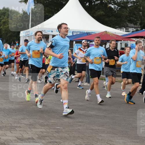 13.09.2026 - Kiel Lauf Andreas Tolksdorf http://msf.ph/oto/10351934 13.09.2026 09:56:17 Kiellinie 39, 2026, 39, 6229, 7830, 3119, 6020 meine-sportfotos.de