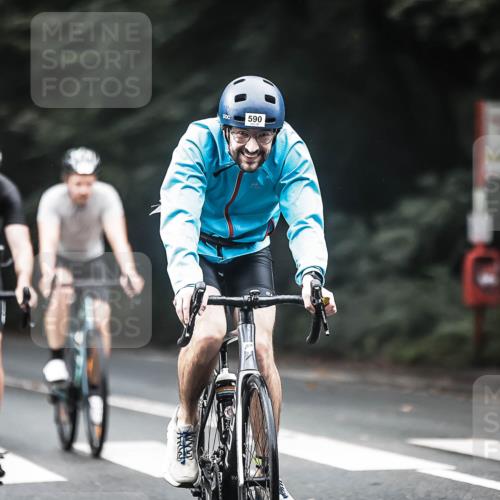 13.09.2026 - Stadtparktriathlon H.Heesch http://msf.ph/oto/10351939 13.09.2026 11:06:02 Radfahren 476, 559, 590, 605, 621, 686 meine-sportfotos.de
