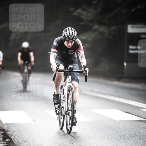 13.09.2026 - Stadtparktriathlon H.Heesch http://msf.ph/oto/10351944 13.09.2026 09:26:43 Radfahren 96, 171, 181, 209 meine-sportfotos.de