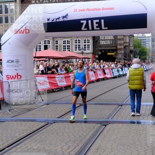 13.09.2026 - 21. swb-Marathon Bremen Tim E. http://msf.ph/oto/10351953 13.09.2026 12:32:03 Ziel  meine-sportfotos.de