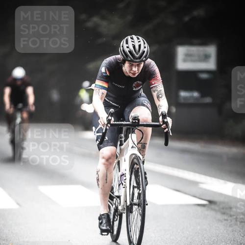 13.09.2026 - Stadtparktriathlon H.Heesch http://msf.ph/oto/10351960 13.09.2026 09:26:43 Radfahren 96, 171, 181, 209 meine-sportfotos.de