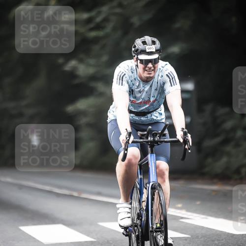 13.09.2026 - Stadtparktriathlon H.Heesch http://msf.ph/oto/10351969 13.09.2026 11:06:03 Radfahren 476, 582, 590, 605, 621 meine-sportfotos.de