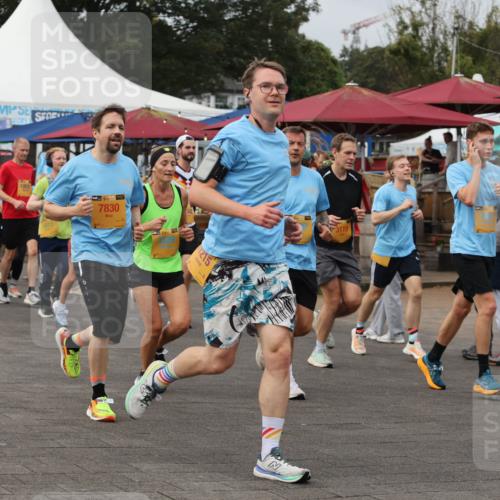 13.09.2026 - Kiel Lauf Andreas Tolksdorf http://msf.ph/oto/10351977 13.09.2026 09:56:18 Kiellinie 229, 7830, 1215, 3119, 20 meine-sportfotos.de