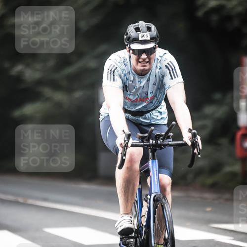 13.09.2026 - Stadtparktriathlon H.Heesch http://msf.ph/oto/10351978 13.09.2026 11:06:04 Radfahren 476, 582, 590, 605, 621 meine-sportfotos.de
