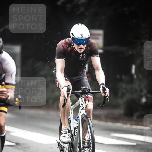 13.09.2026 - Stadtparktriathlon H.Heesch http://msf.ph/oto/10351996 13.09.2026 09:26:45 Radfahren 96, 102, 181, 209 meine-sportfotos.de