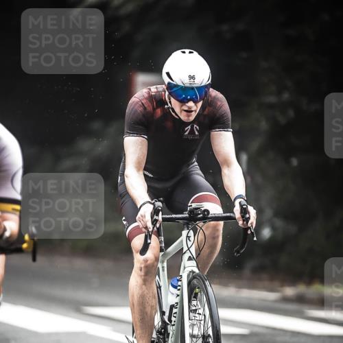 13.09.2026 - Stadtparktriathlon H.Heesch http://msf.ph/oto/10352003 13.09.2026 09:26:45 Radfahren 96, 102, 181, 209 meine-sportfotos.de