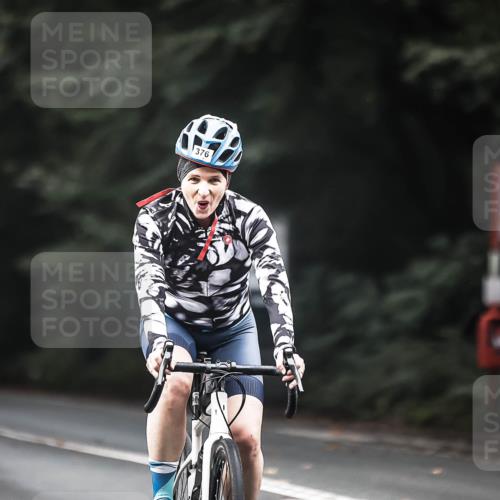13.09.2026 - Stadtparktriathlon H.Heesch http://msf.ph/oto/10352013 13.09.2026 11:06:11 Radfahren 376, 582, 665, 687, 696 meine-sportfotos.de