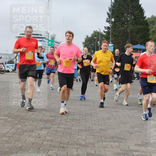 13.09.2026 - Kiel Lauf Andreas Tolksdorf http://msf.ph/oto/10352042 13.09.2026 09:56:20 Kiellinie 27, 7763, 9867, 9632, 1969, 5127 meine-sportfotos.de