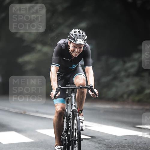 13.09.2026 - Stadtparktriathlon H.Heesch http://msf.ph/oto/10352058 13.09.2026 09:27:07 Radfahren 82, 88 meine-sportfotos.de