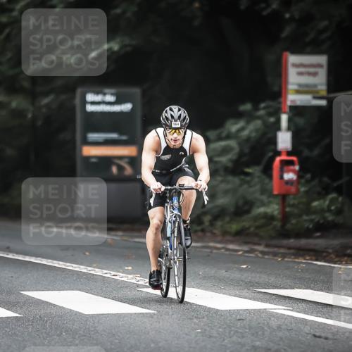 13.09.2026 - Stadtparktriathlon H.Heesch http://msf.ph/oto/10352082 13.09.2026 11:06:18 Radfahren 427, 544, 564, 665, 687, 696 meine-sportfotos.de