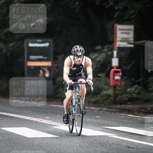 13.09.2026 - Stadtparktriathlon H.Heesch http://msf.ph/oto/10352087 13.09.2026 11:06:18 Radfahren 427, 544, 564, 665, 687, 696 meine-sportfotos.de