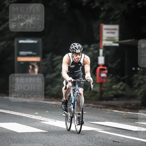 13.09.2026 - Stadtparktriathlon H.Heesch http://msf.ph/oto/10352090 13.09.2026 11:06:18 Radfahren 427, 544, 564, 665, 687, 696 meine-sportfotos.de