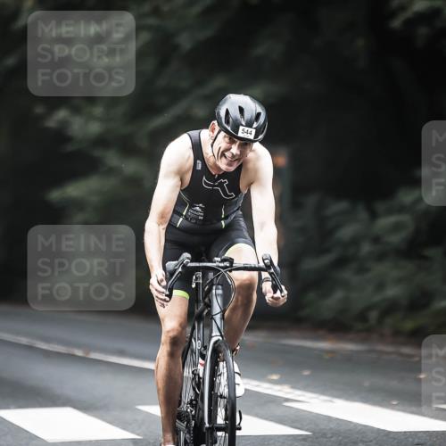 13.09.2026 - Stadtparktriathlon H.Heesch http://msf.ph/oto/10352139 13.09.2026 11:06:22 Radfahren 427, 544, 564, 632 meine-sportfotos.de