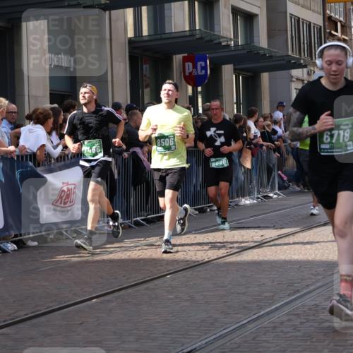13.09.2026 - 21. swb-Marathon Bremen Strokosch-Dieckow http://msf.ph/oto/10352163 13.09.2026 13:32:26 Ziel 891, 1437, 1687, 2611, 2638, 2992, 3354, 3878, 3895, 3902, 4233, 4323, 4862, 5009, 5398, 5581, 5657, 6018, 6583, 6718, 6760, 6786, 7016, 7466, 7758, 7990, 8344, 8367, 8506, 8957, 9175, 10048, 13164, 13232, 13234, 13247, 287, 1369, 2292, 2293, 2310, 2910, 3402, 3429, 3441, 3650, 3922, 4057, 4263, 4380, 4471, 4566, 4655, 4835, 5281, 5628, 6258, 6475, 6518, 6593, 7182, 7818, 9394, 13182 meine-sportfotos.de