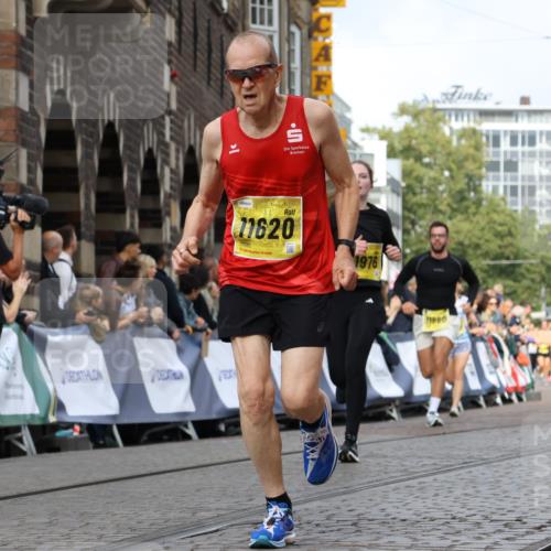 13.09.2026 - 21. swb-Marathon Bremen Strokosch-Dieckow http://msf.ph/oto/10352194 13.09.2026 10:55:08 Ziel 10589, 10608, 10646, 10704, 10901, 11040, 11174, 11569, 11874, 11889, 12313, 12519, 12800, 13526, 13592, 10725, 11014, 11466, 11631, 11910, 12201, 12218, 12258, 12549 meine-sportfotos.de