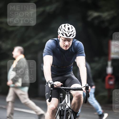 13.09.2026 - Stadtparktriathlon H.Heesch http://msf.ph/oto/10352202 13.09.2026 11:06:28 Radfahren 544, 632 meine-sportfotos.de