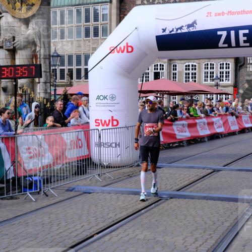 13.09.2026 - 21. swb-Marathon Bremen Tim E. http://msf.ph/oto/10352239 13.09.2026 12:34:46 Ziel 917, 1154, 1997 meine-sportfotos.de
