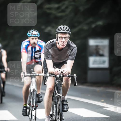 13.09.2026 - Stadtparktriathlon H.Heesch http://msf.ph/oto/10352253 13.09.2026 11:06:38 Radfahren 443, 611, 614, 634, 656, 674 meine-sportfotos.de