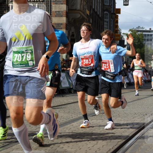 13.09.2026 - 21. swb-Marathon Bremen Strokosch-Dieckow http://msf.ph/oto/10352260 13.09.2026 13:29:43 Ziel 132, 303, 596, 651, 1083, 1365, 1387, 1545, 1823, 2023, 2076, 2301, 2742, 2867, 2957, 3258, 3721, 3796, 3846, 3912, 4541, 5036, 5244, 5599, 6030, 6103, 6499, 6690, 7013, 7149, 7361, 7426, 7631, 7649, 7860, 8007, 8009, 8066, 8099, 8277, 8338, 8675, 8831, 9249, 9889, 10128, 109, 454, 716, 1073, 1173, 1205, 1759, 1848, 1861, 3320, 3618, 3667, 3908, 4115, 4524, 4575, 5631, 6127, 6725, 7093, 8267, 8612, 8771, 8899, 9049 meine-sportfotos.de