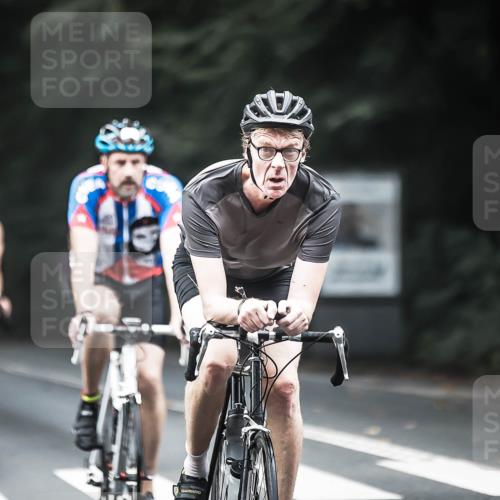 13.09.2026 - Stadtparktriathlon H.Heesch http://msf.ph/oto/10352270 13.09.2026 11:06:38 Radfahren 443, 611, 614, 634, 656, 674 meine-sportfotos.de