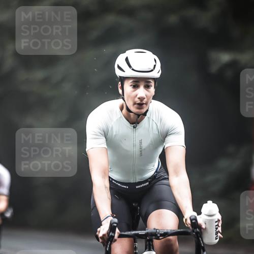 13.09.2026 - Stadtparktriathlon H.Heesch http://msf.ph/oto/10352297 13.09.2026 09:27:25 Radfahren 92, 99, 105, 112, 119, 121, 130, 155 meine-sportfotos.de