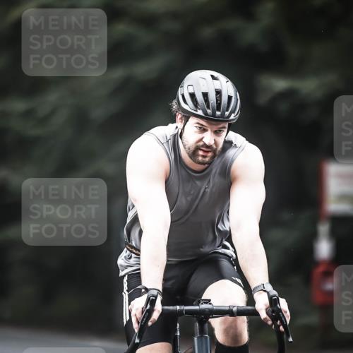13.09.2026 - Stadtparktriathlon H.Heesch http://msf.ph/oto/10352317 13.09.2026 11:06:40 Radfahren 443, 550, 611, 614, 634, 656, 674 meine-sportfotos.de