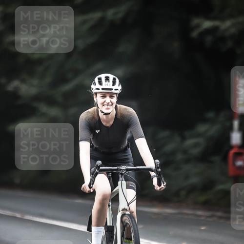 13.09.2026 - Stadtparktriathlon H.Heesch http://msf.ph/oto/10352334 13.09.2026 11:06:44 Radfahren 443, 490, 550, 611, 634, 641, 656, 674 meine-sportfotos.de