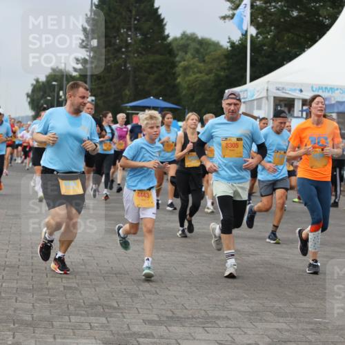 13.09.2026 - Kiel Lauf Andreas Tolksdorf http://msf.ph/oto/10352351 13.09.2026 09:56:30 Kiellinie 4442, 4443, 8305 meine-sportfotos.de