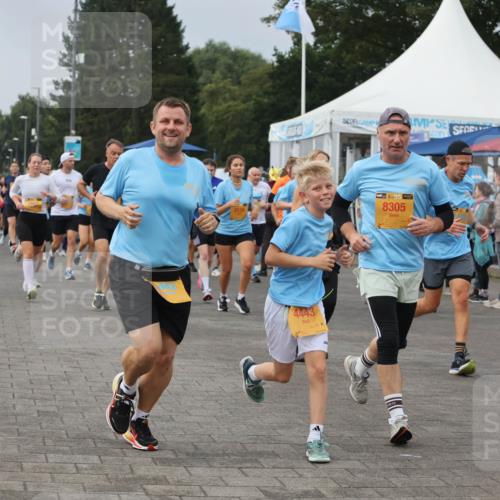 13.09.2026 - Kiel Lauf Andreas Tolksdorf http://msf.ph/oto/10352371 13.09.2026 09:56:31 Kiellinie 7156, 4535, 3134, 38, 8305, 4443, 39 meine-sportfotos.de