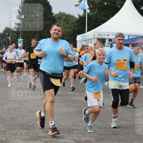 13.09.2026 - Kiel Lauf Andreas Tolksdorf http://msf.ph/oto/10352376 13.09.2026 09:56:31 Kiellinie 4535, 2653, 38, 8305, 7636 meine-sportfotos.de