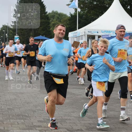 13.09.2026 - Kiel Lauf Andreas Tolksdorf http://msf.ph/oto/10352382 13.09.2026 09:56:31 Kiellinie 7156, 4535, 9200, 2653, 4443, 38, 8305 meine-sportfotos.de