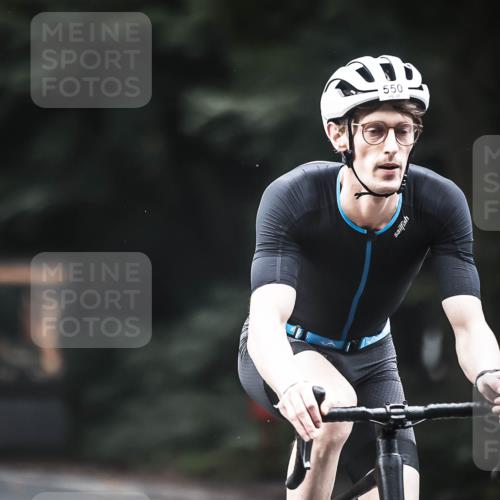 13.09.2026 - Stadtparktriathlon H.Heesch http://msf.ph/oto/10352393 13.09.2026 11:06:47 Radfahren 394, 443, 490, 550, 641 meine-sportfotos.de
