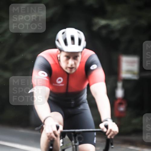 13.09.2026 - Stadtparktriathlon H.Heesch http://msf.ph/oto/10352400 13.09.2026 11:06:48 Radfahren 394, 443, 490, 550, 641 meine-sportfotos.de