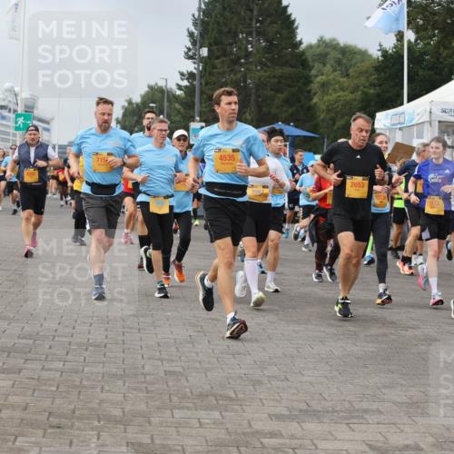 13.09.2026 - Kiel Lauf Andreas Tolksdorf http://msf.ph/oto/10352432 13.09.2026 09:56:32 Kiellinie 8203, 715, 4535, 2653, 3134, 2667, 10739, 973 meine-sportfotos.de