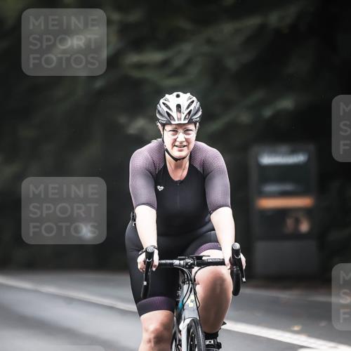 13.09.2026 - Stadtparktriathlon H.Heesch http://msf.ph/oto/10352450 13.09.2026 11:06:53 Radfahren 394, 490, 641 meine-sportfotos.de