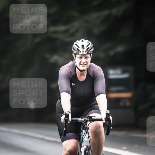 13.09.2026 - Stadtparktriathlon H.Heesch http://msf.ph/oto/10352453 13.09.2026 11:06:53 Radfahren 394, 490, 641 meine-sportfotos.de