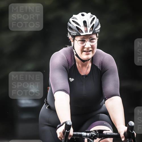 13.09.2026 - Stadtparktriathlon H.Heesch http://msf.ph/oto/10352491 13.09.2026 11:06:54 Radfahren 394, 490, 584 meine-sportfotos.de
