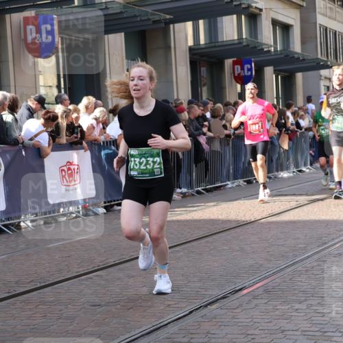 13.09.2026 - 21. swb-Marathon Bremen Strokosch-Dieckow http://msf.ph/oto/10352509 13.09.2026 13:32:33 Ziel 891, 1437, 1532, 2611, 2638, 3167, 3404, 3773, 3895, 3902, 4194, 4233, 4323, 4862, 5009, 5090, 5398, 5581, 5657, 5706, 5749, 6018, 6583, 6718, 6786, 6941, 7016, 7466, 7756, 7758, 8344, 8367, 8506, 9292, 9406, 9745, 9829, 10048, 13019, 13039, 13146, 13164, 13232, 13234, 13247, 287, 1369, 1687, 2292, 2293, 2910, 2992, 3354, 3402, 3429, 3441, 3650, 3878, 3922, 4057, 4263, 4323, 4380, 4471, 4655, 4835, 5281, 6258, 6475, 6518, 6593, 6760, 13182 meine-sportfotos.de