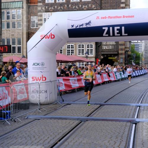 13.09.2026 - 21. swb-Marathon Bremen Tim E. http://msf.ph/oto/10352510 13.09.2026 12:36:37 Ziel  meine-sportfotos.de