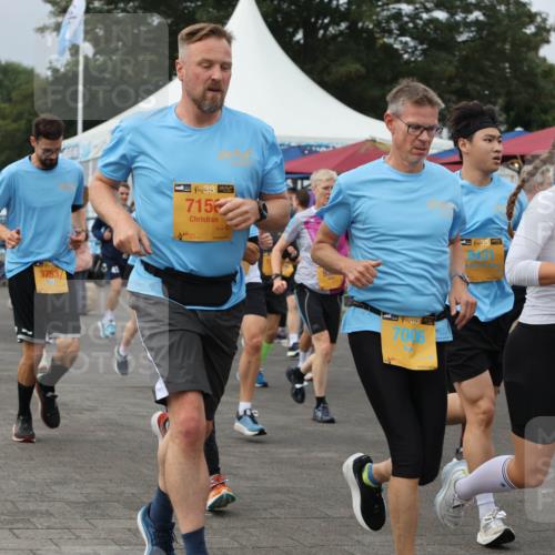 13.09.2026 - Kiel Lauf Andreas Tolksdorf http://msf.ph/oto/10352522 13.09.2026 09:56:35 Kiellinie 3753, 38, 7150, 9738, 7006, 2667 meine-sportfotos.de