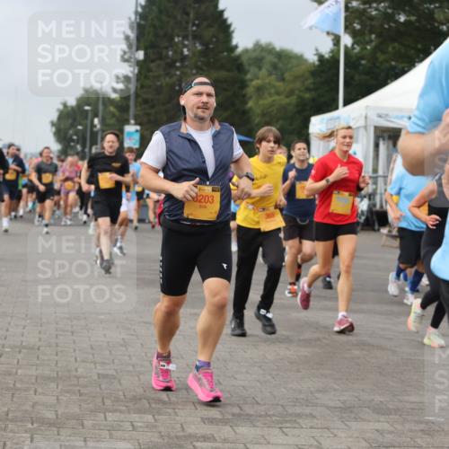 13.09.2026 - Kiel Lauf Andreas Tolksdorf http://msf.ph/oto/10352569 13.09.2026 09:56:36 Kiellinie 39, 8203, 365, 38, 3770 meine-sportfotos.de