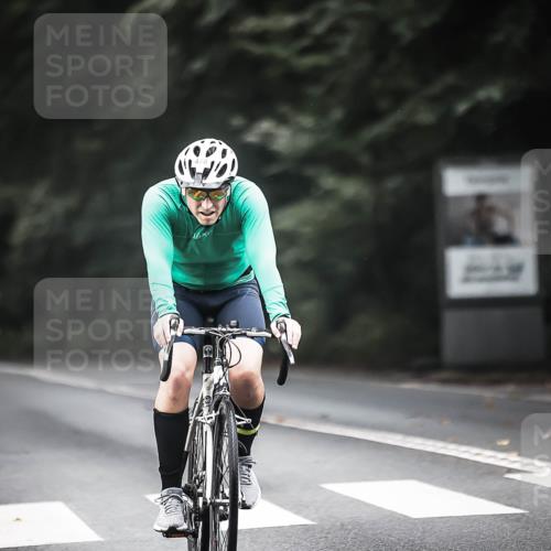 13.09.2026 - Stadtparktriathlon H.Heesch http://msf.ph/oto/10352570 13.09.2026 11:07:02 Radfahren 478, 584, 707 meine-sportfotos.de