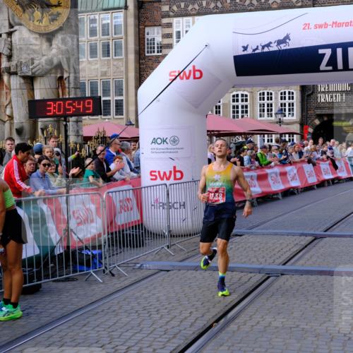 13.09.2026 - 21. swb-Marathon Bremen Tim E. http://msf.ph/oto/10352572 13.09.2026 12:36:38 Ziel  meine-sportfotos.de