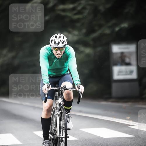13.09.2026 - Stadtparktriathlon H.Heesch http://msf.ph/oto/10352574 13.09.2026 11:07:02 Radfahren 478, 584, 707 meine-sportfotos.de