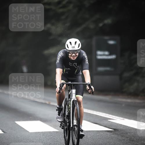 13.09.2026 - Stadtparktriathlon H.Heesch http://msf.ph/oto/10352585 13.09.2026 09:28:29 Radfahren 108, 143, 160, 162, 208 meine-sportfotos.de