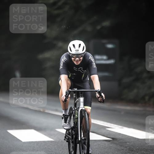 13.09.2026 - Stadtparktriathlon H.Heesch http://msf.ph/oto/10352590 13.09.2026 09:28:29 Radfahren 108, 143, 160, 162, 208 meine-sportfotos.de