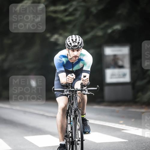 13.09.2026 - Stadtparktriathlon H.Heesch http://msf.ph/oto/10352591 13.09.2026 11:07:06 Radfahren 478, 584, 707 meine-sportfotos.de
