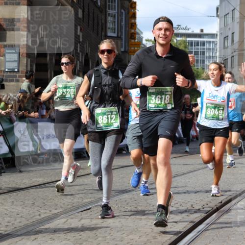13.09.2026 - 21. swb-Marathon Bremen Strokosch-Dieckow http://msf.ph/oto/10352592 13.09.2026 13:29:47 Ziel 132, 303, 596, 651, 1083, 1243, 1365, 1387, 1823, 2076, 2301, 2742, 2957, 3030, 3258, 3721, 3846, 3912, 4541, 5244, 5599, 6103, 6384, 6499, 6690, 6930, 7013, 7426, 7631, 7649, 7860, 8007, 8009, 8066, 8099, 8277, 8338, 8675, 8831, 9889, 10128, 109, 454, 1173, 1205, 1611, 1653, 1759, 1780, 1848, 1861, 2126, 3190, 3320, 3667, 3908, 4524, 4575, 5198, 5348, 5631, 7093, 8110, 8267, 8470, 8899, 9049, 9104 meine-sportfotos.de